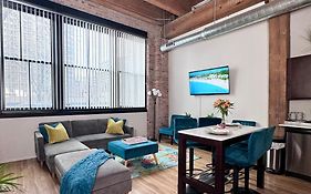 Luxery Stay Chicago - Themed Units! Close To Downtown, Mccormick Place & Wintrust Arena